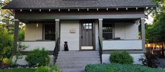 Elegant, Recipient of Historic Preservation Award! 2 Blocks From Downtown .