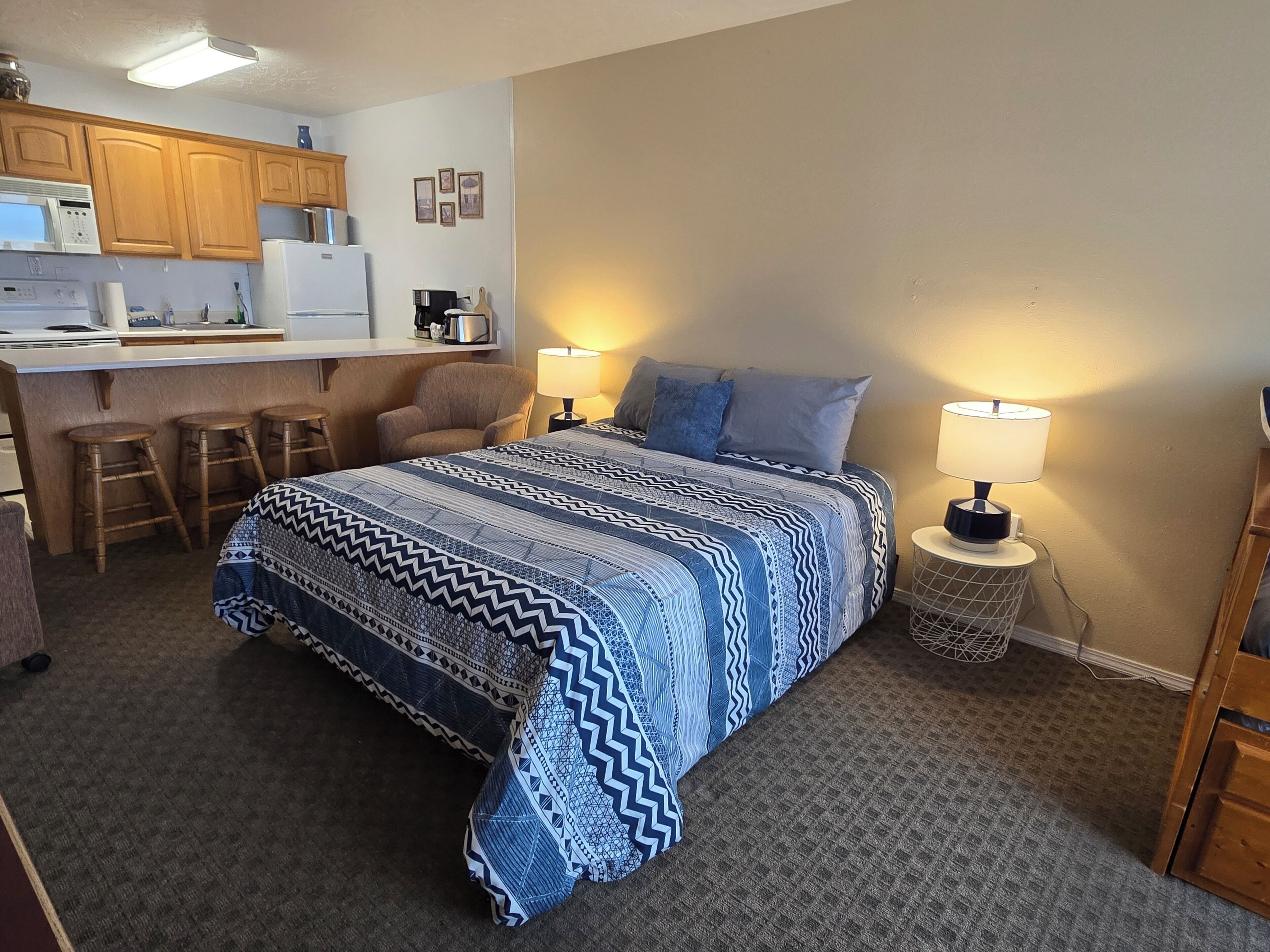 1 bedroom, free WiFi, bed sheets