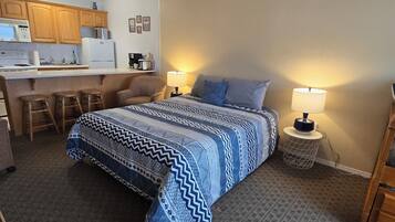 1 bedroom, free WiFi, bed sheets