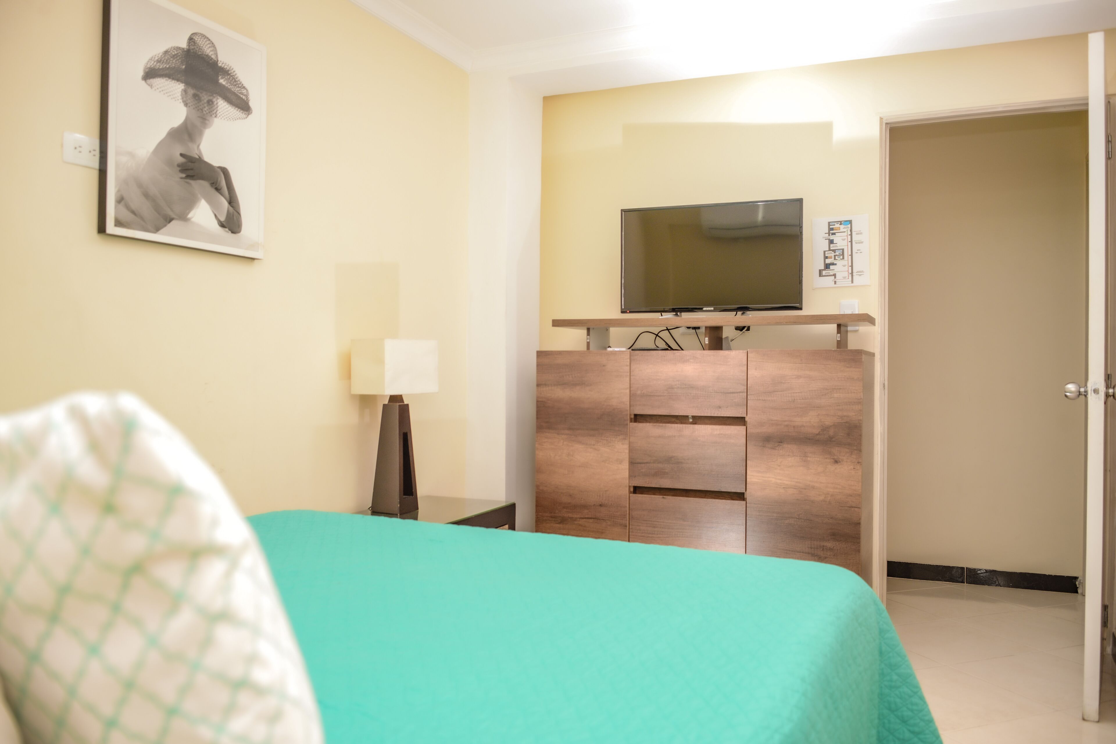 3 habitaciones y caja de seguridad en la habitación 