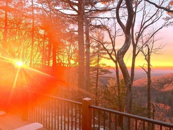 Property grounds - Ridgecrest Cabin Blowing Rock NC Mountain views (Lenoir)