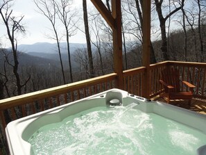 Tina de hidromasaje al aire libre