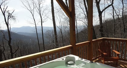 * Mountain View * Hot Tub * Cabine dans les bois *