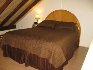 Bügeleisen/Bügelbrett, kostenloses WLAN, Bettwäsche