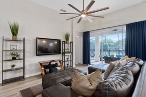Smart TV, DVD player