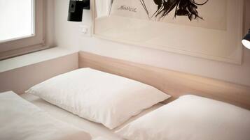 1 bedroom, in-room safe, desk, soundproofing