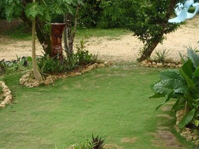 Safe Hilltop Villa in Gated Community on Main Island(Colon) 5 minutes from Town