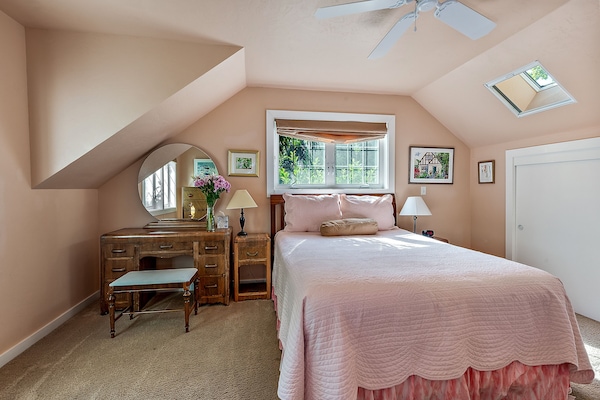 2 chambres, fer et planche Ă repasser, Wi-Fi, draps fournis