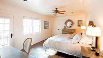 2 habitaciones, escritorio, tabla de planchar con plancha y wifi gratis