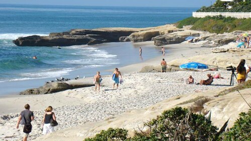 La Jolla  Windansea Beach /  3 Blocks from the Beach.