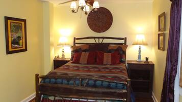 1 bedroom, desk, iron/ironing board, WiFi (free)