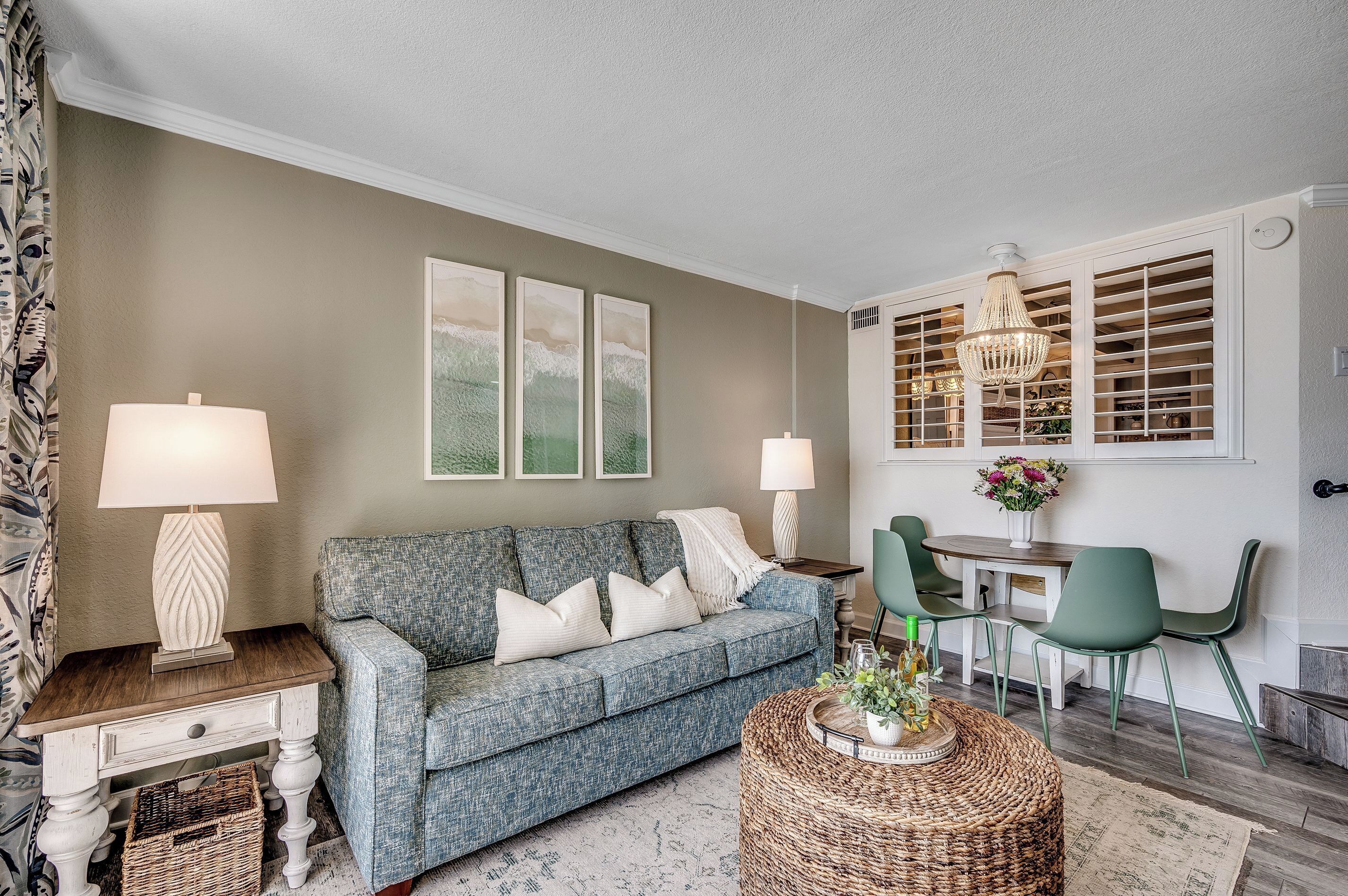 Serene Clean King Oceanfront Condo With Pools, Lazy River, Bar And Hot Tubs! - North Myrtle Beach, SC