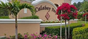 USD 150/night Private and Spacious 4BR/3BA 15 min from Disney, Pool.