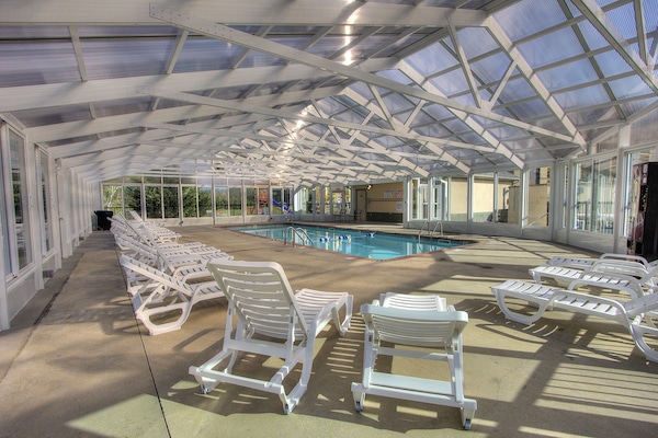 Indoor pool, outdoor pool