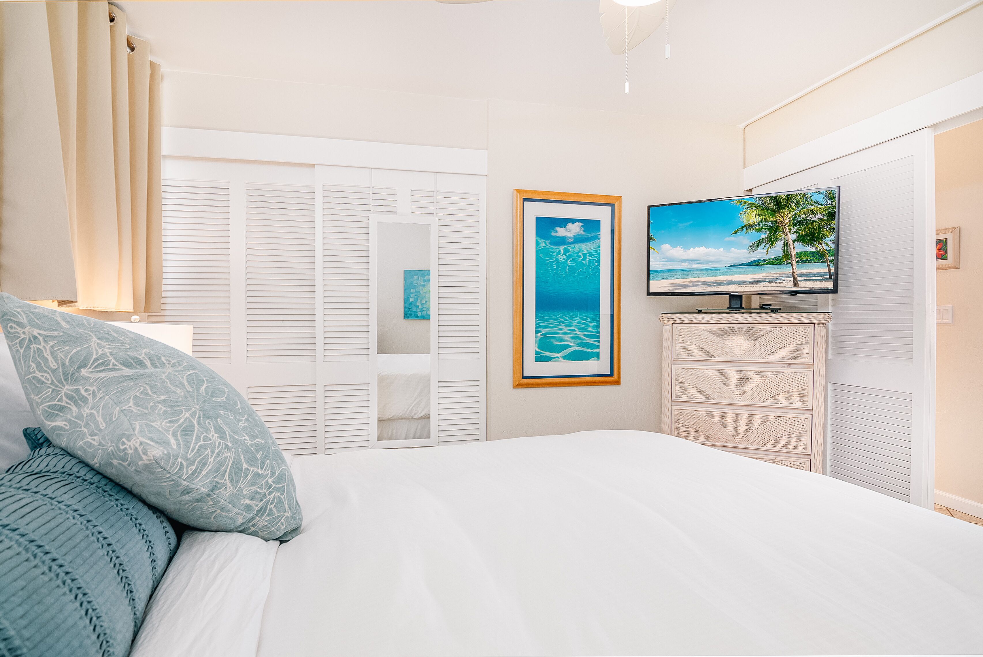 1 室のベッドルーム、デスク、アイロン / アイロン台、WiFi (無料)