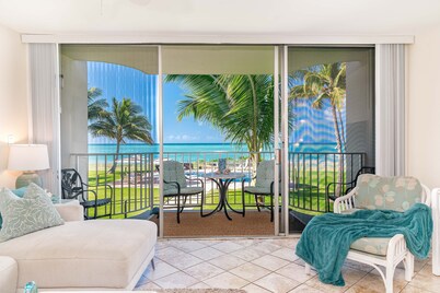 SERENDIPITY ON THE MOANA - Legal & Oceanfront - Great for Work & Play!