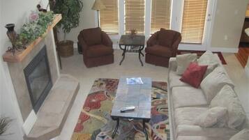 Smart TV, fireplace, DVD player, music library