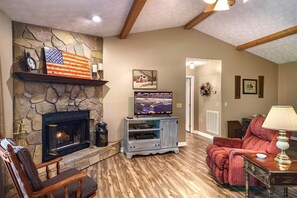 TV, fireplace, DVD player