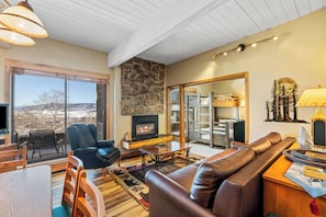 Flat-screen TV, fireplace