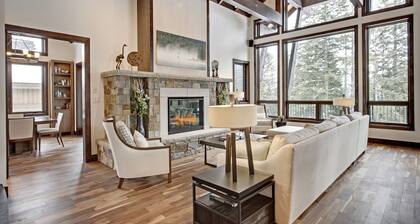 Brand new modern ski home, top of the line finishing, the ultimate cooks kitchen