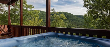 مغطس سبا خارجي