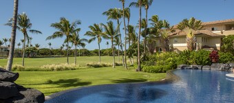 Penthouse - 3 Bedrooms 2 Baths