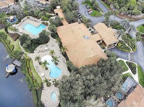 Exterior - NEWLY UPGRADED - Clean - Self check-in - Pool - Gated Resort - Near DISNEY (Kissimmee)
