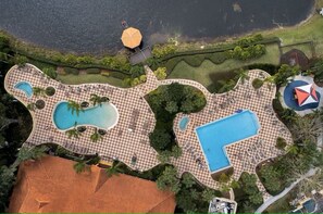 Outdoor pool, a heated pool - NEWLY UPGRADED - Clean - Self check-in - Pool - Gated Resort - Near DISNEY (Kissimmee)