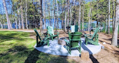 Järven edessä, hiljainen, yksityinen lahti 4. 75 hehtaarilla, kanootti, 2 kajakki, venelaiturit
