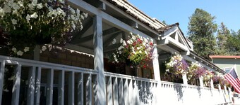 Second Story Hideaway