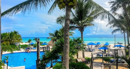 Lovely 3 Bedroom 5 min from sea in Playacar Resort zone only 15 min walk 5Th A