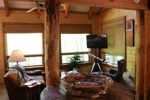 Televisión, libros y estéreo 