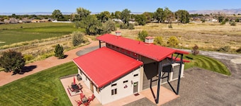 Carriage: Trailside Patio Paradise on 5 Acres