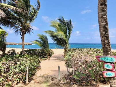 Beachfront Bliss in Mar Chiquita Beach! Private Terrace, BBQ, Balcony,  and Wifi