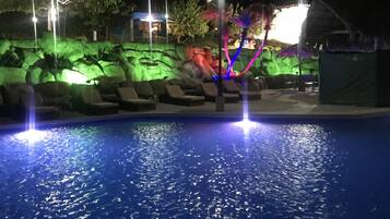 Piscine à débordement