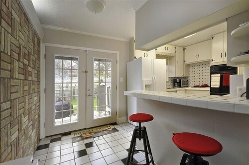 Available!! Hot Spot! Water View of Lake Austin, Across St. From Hula Hut!