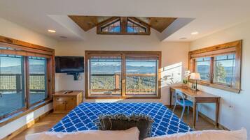 9 habitaciones, escritorio, tabla de planchar con plancha y wifi