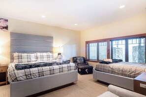 9 chambres, bureau, fer et planche à repasser, Wi-Fi