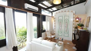 テレビ、DVD プレーヤー、書庫、ステレオ