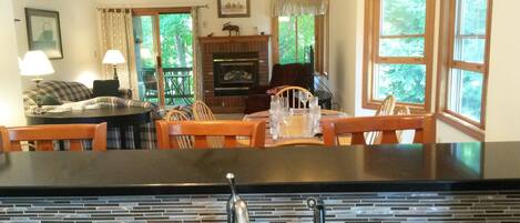 Smart TV, fireplace, DVD player, ping pong