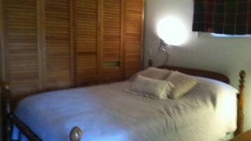 1 chambre, fer et planche Ă repasser, Wi-Fi, draps fournis