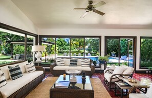 Smart TV, DVD player, books, stereo