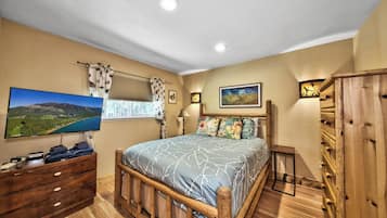 3 makuuhuonetta, silitysrauta/-lauta, ilmainen Wi-Fi, vuodevaatteet