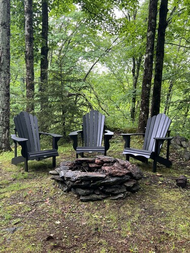 Private Sterling Valley New Englander Just 3.2 Miles from Main Street  Stowe