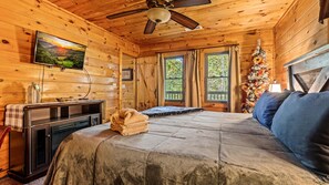 2 bedrooms, memory foam beds, free WiFi, bed sheets