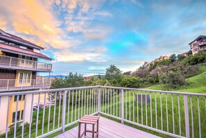 Terrace/patio - Ski Time Square 208 – Studio Loft Steps from Slopes (Steamboat Springs)