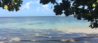 Private and spacious Princeville cottage