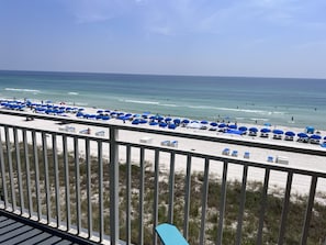 Am Strand, Liegestühle