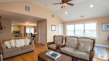 Smart TV, DVD player