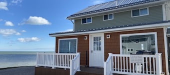 Lakefront Pet-Friendly Home by Winery & Beach